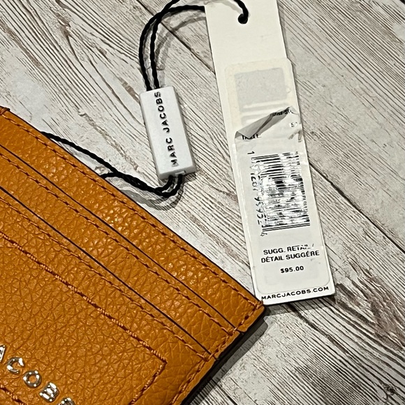 SOLD!!🔥MARC JACOBS Card Holder🔥 FINAL PRICE - Picture 3 of 4